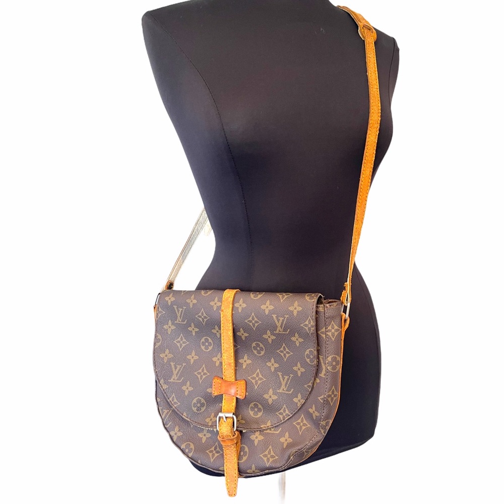 Louis Vuitton Monogram Chantilly MM Messenger Bag - Picture 2 of 10